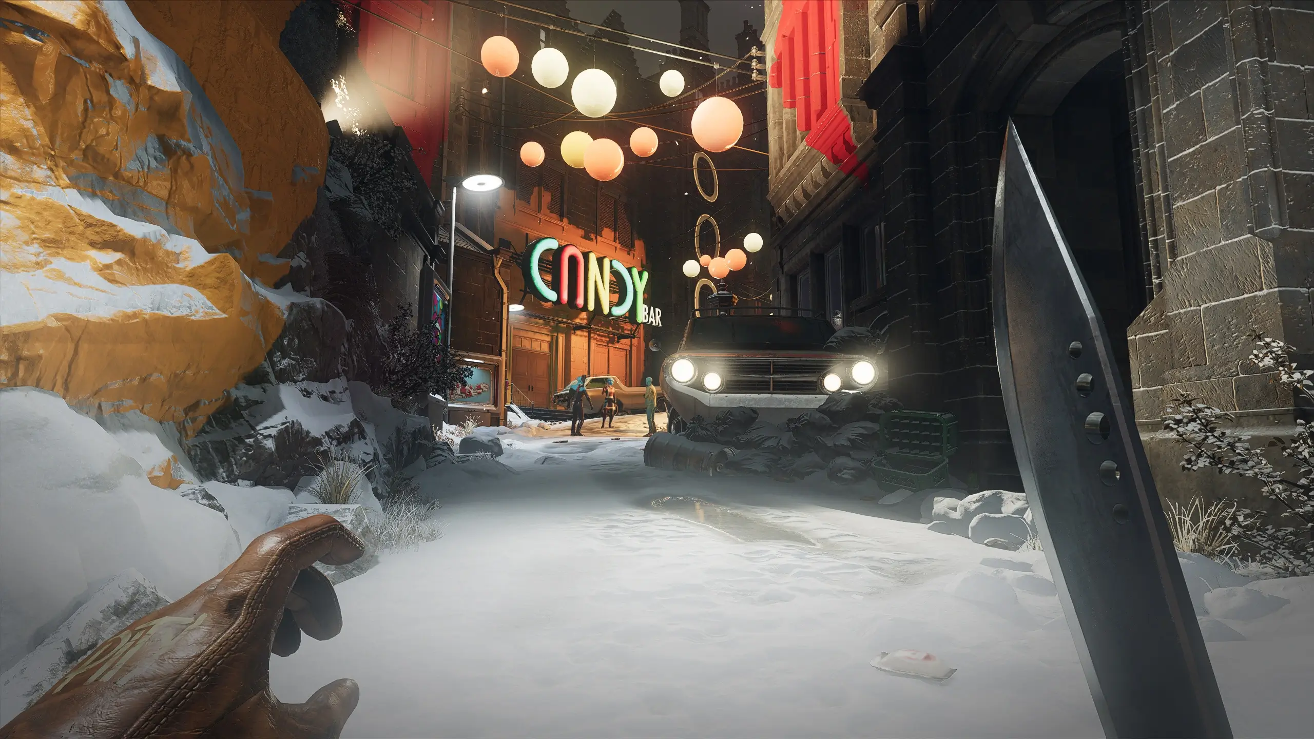 Deahtloop - Updaam la sera e Colt con coltello in mano