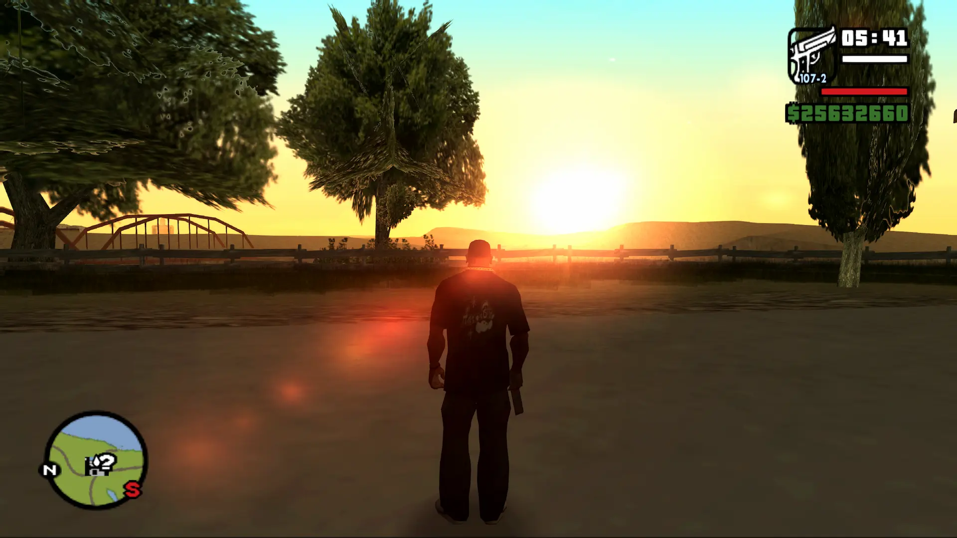 Grand Theft Auto - San Andreas (GTA San Andreas) - CJ guarda il tramonto in un deserto